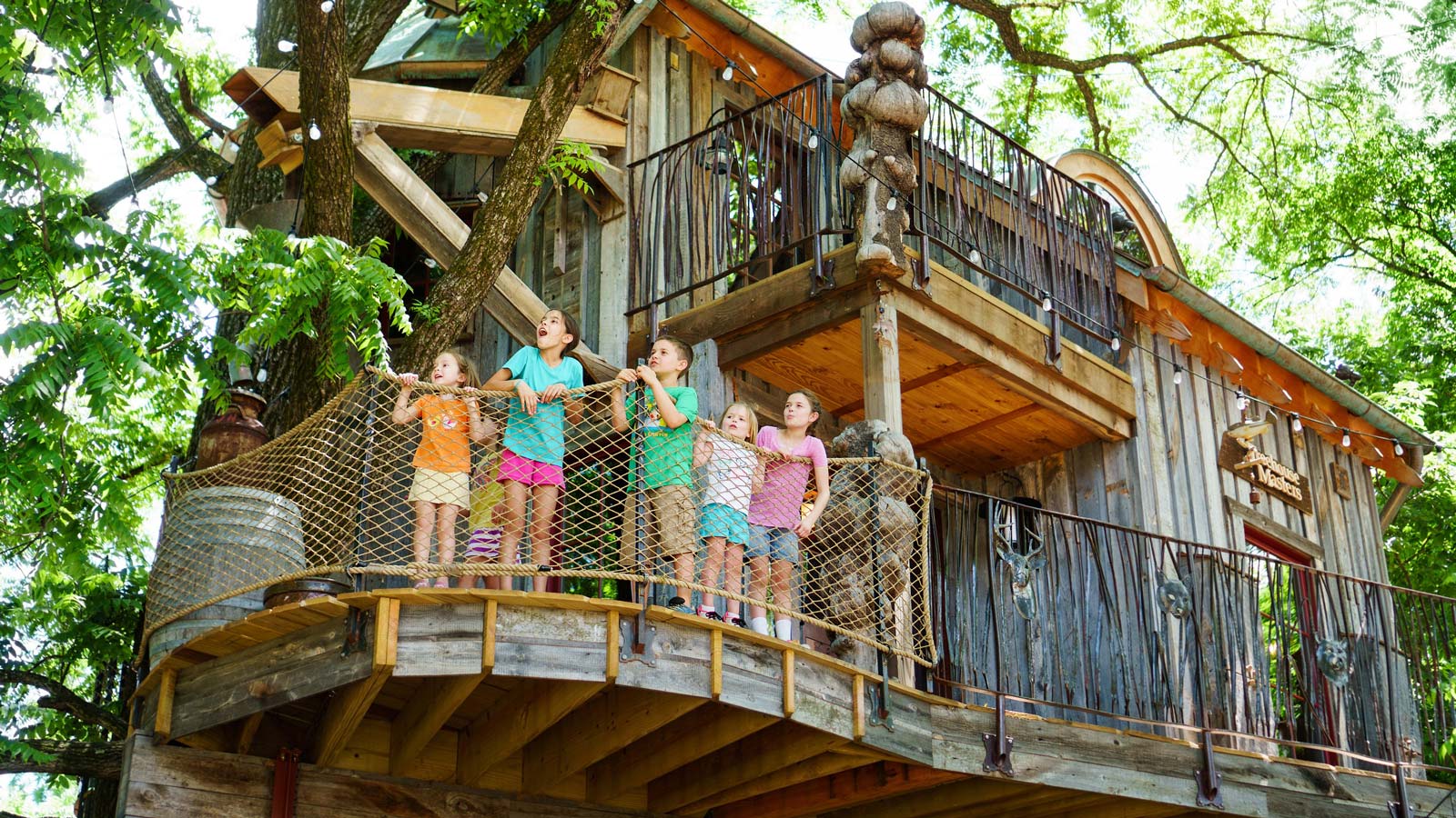 Dogwood-Canyon-Treehouse-Kids-Educational-Activities Kids playing at the Dogwood Canyon Treehouse